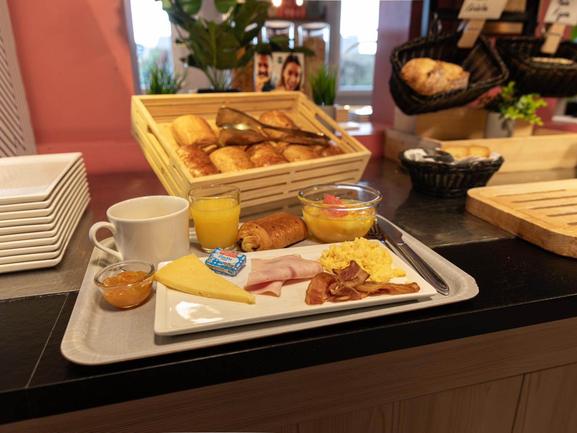 B&B Hotel Orleans Nord サラン エクステリア 写真